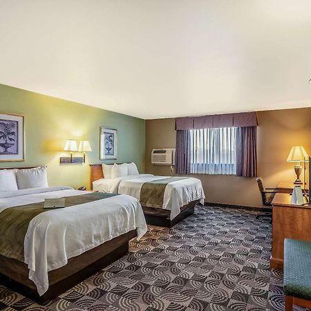Quality Inn & Suites Hannibal Bagian luar foto