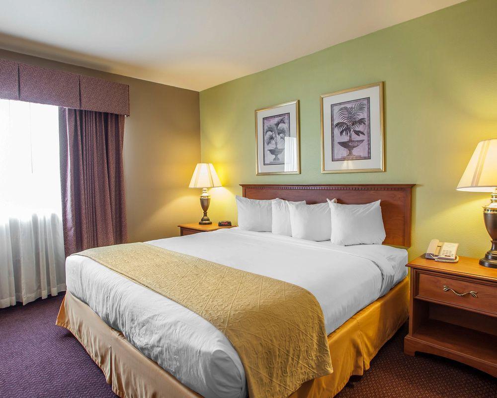 Quality Inn & Suites Hannibal Bagian luar foto