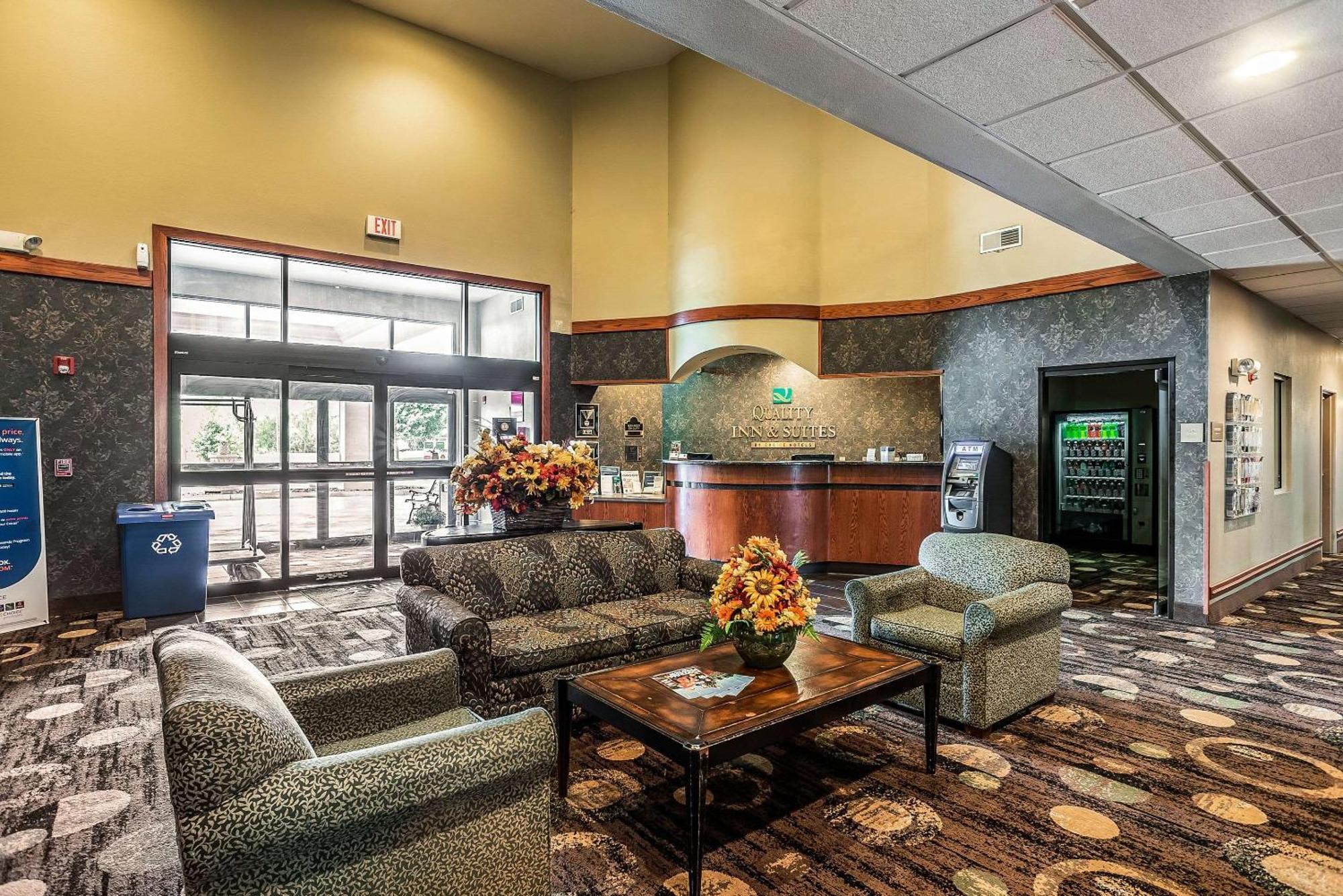 Quality Inn & Suites Hannibal Bagian luar foto