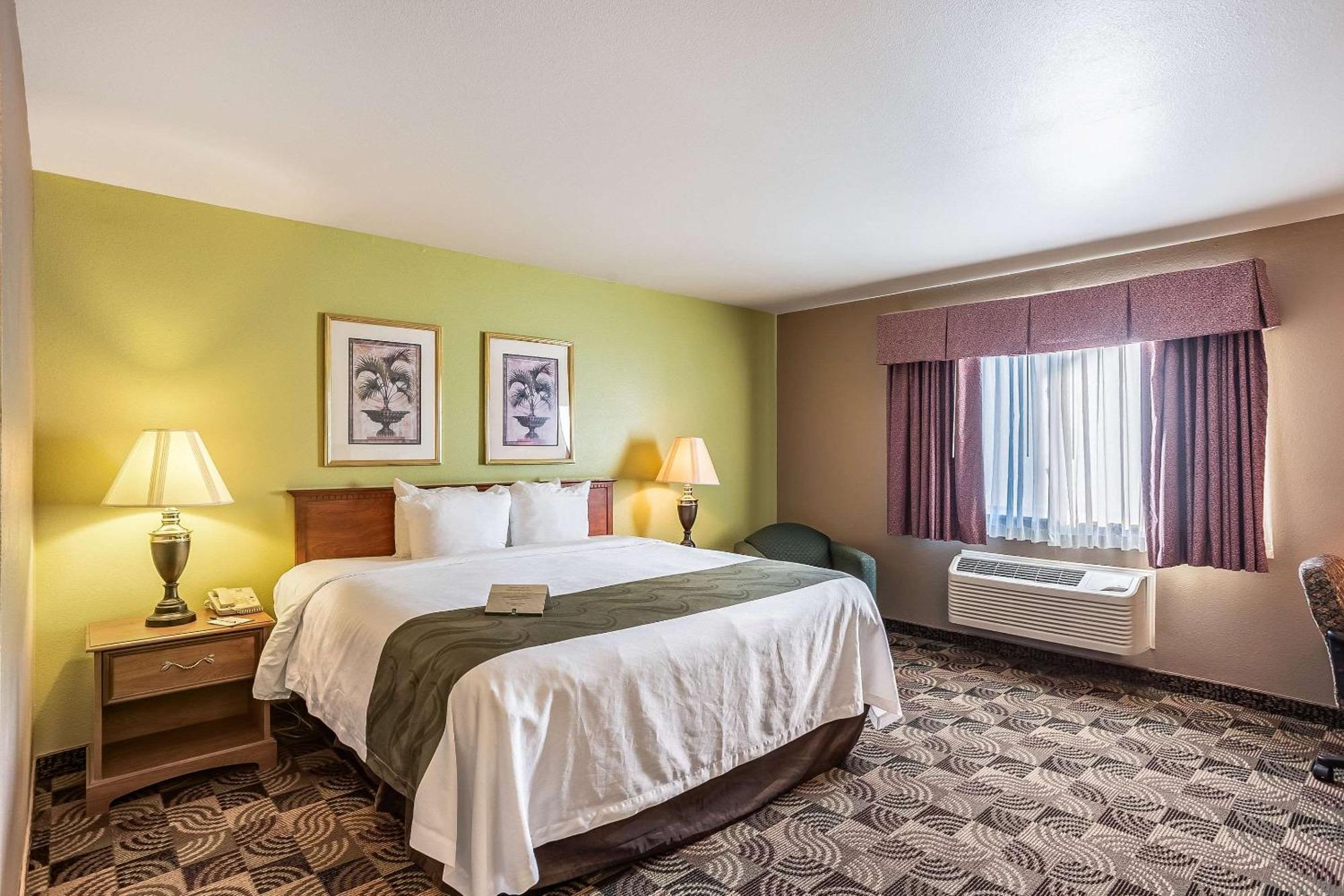 Quality Inn & Suites Hannibal Bagian luar foto