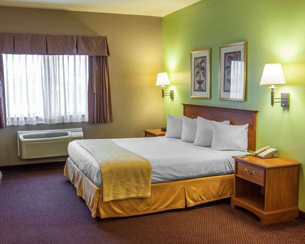Quality Inn & Suites Hannibal Ruang foto