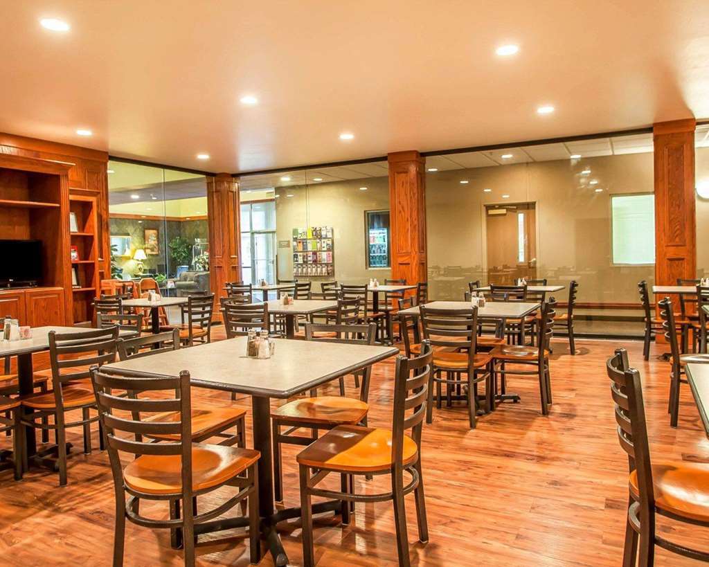 Quality Inn & Suites Hannibal Restoran foto