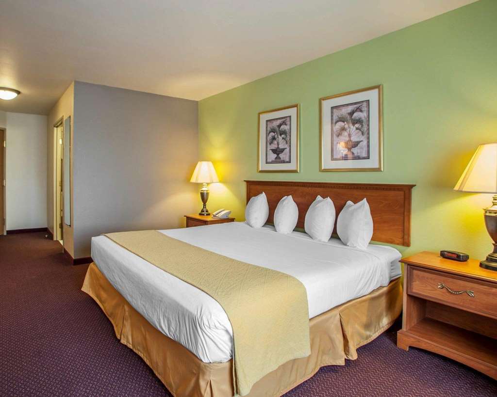 Quality Inn & Suites Hannibal Ruang foto