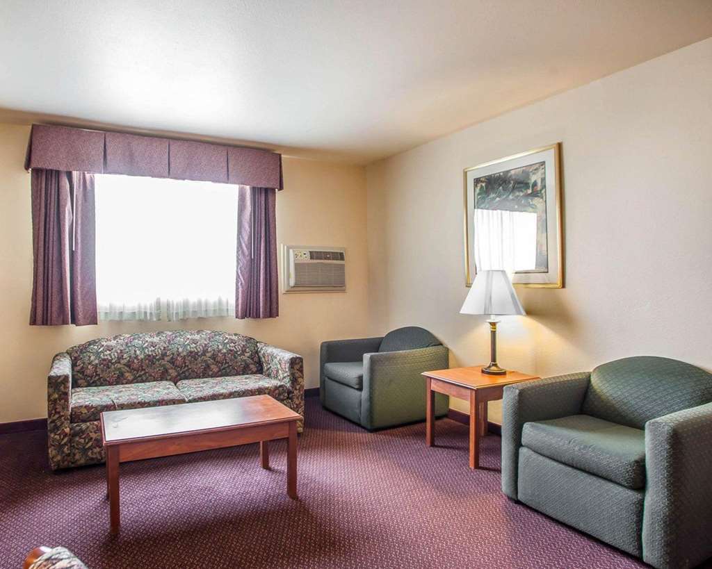 Quality Inn & Suites Hannibal Ruang foto