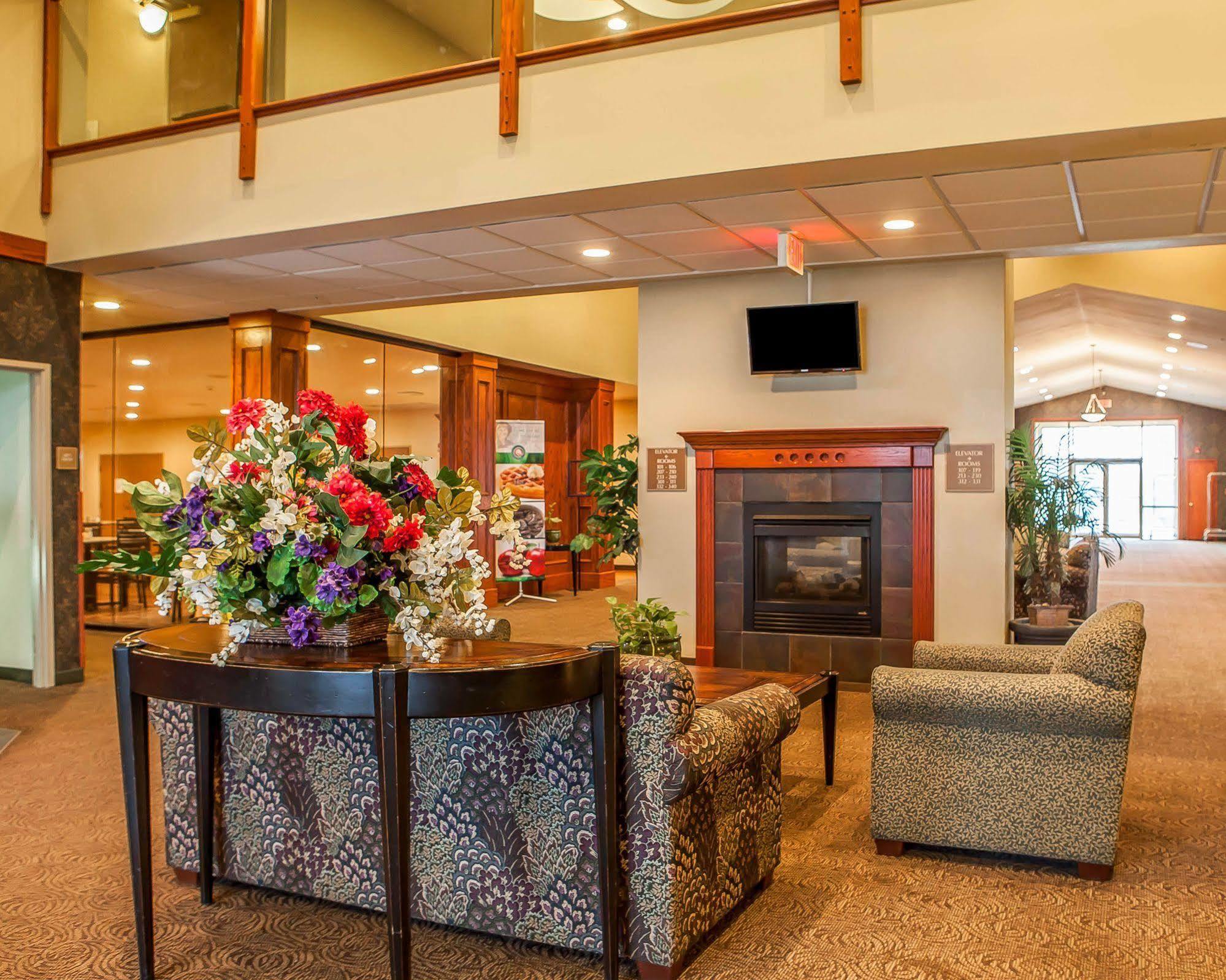 Quality Inn & Suites Hannibal Bagian luar foto