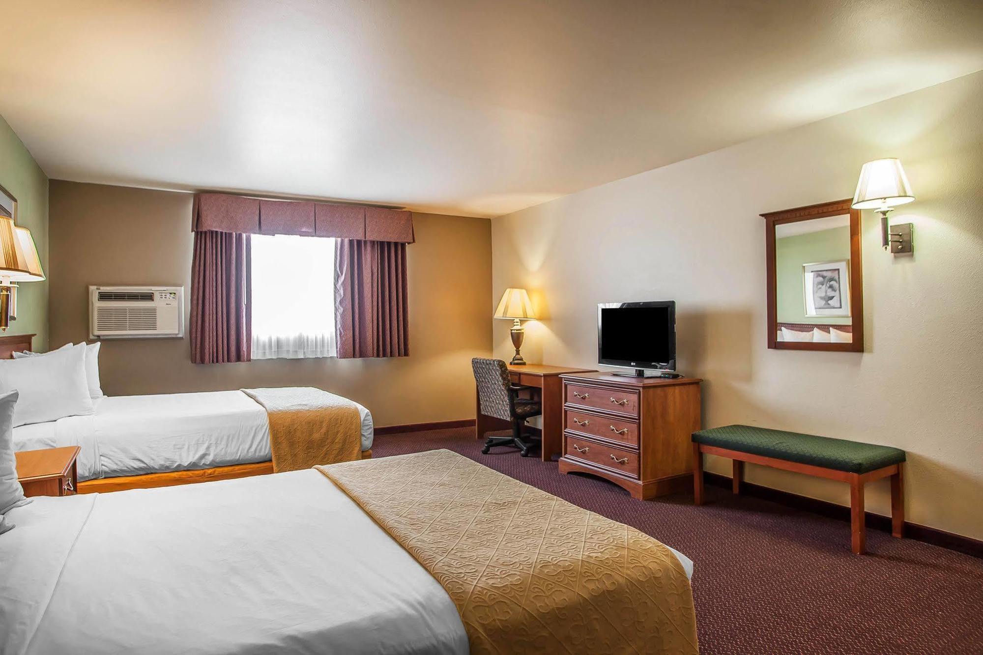 Quality Inn & Suites Hannibal Bagian luar foto