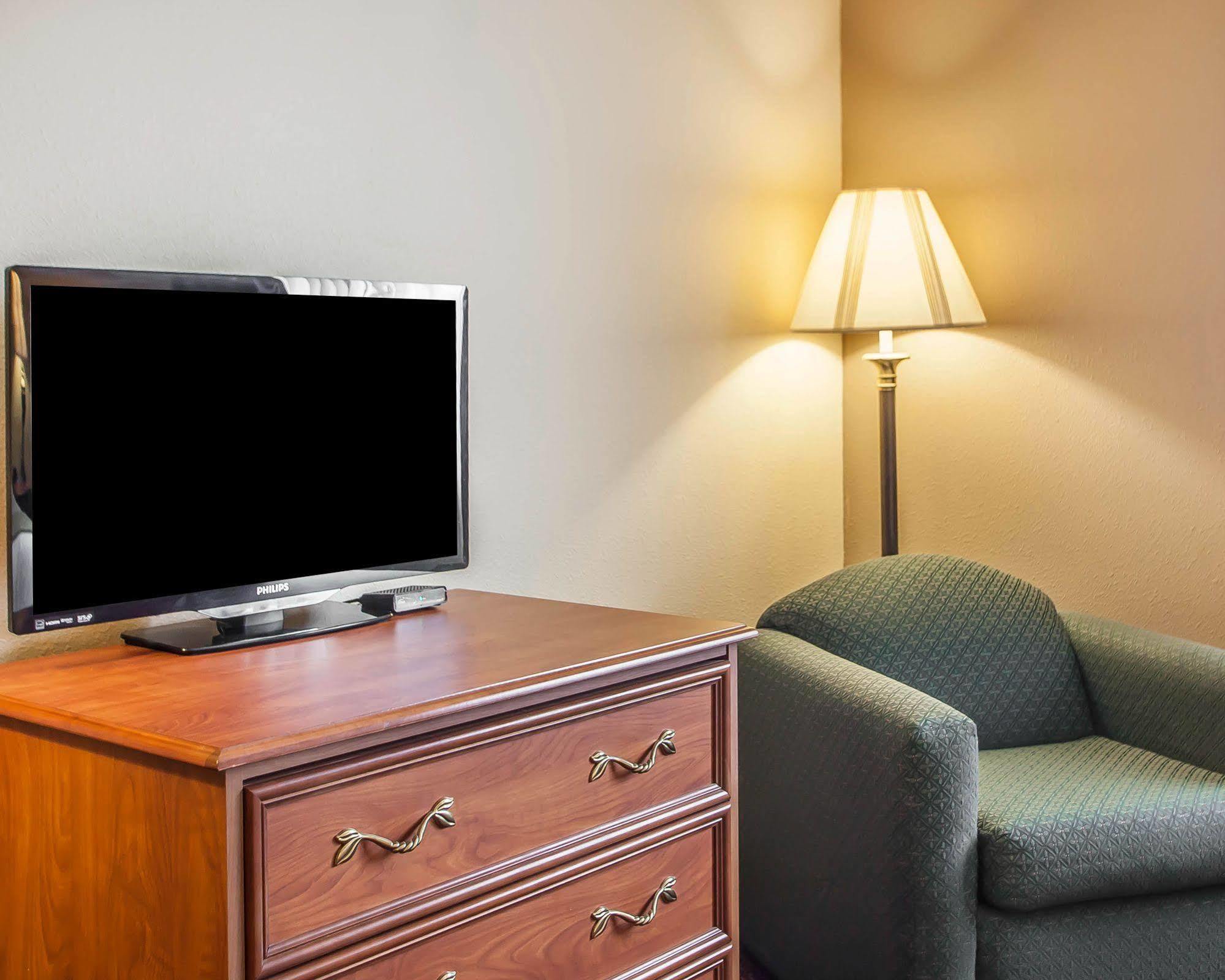 Quality Inn & Suites Hannibal Bagian luar foto